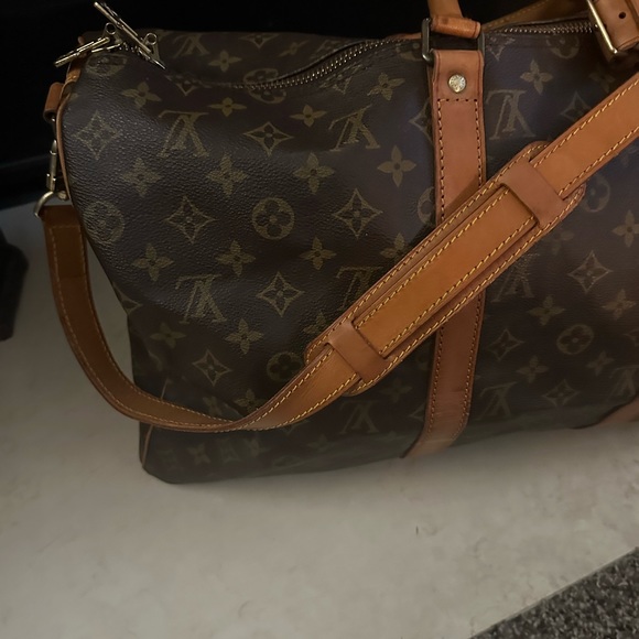 Authentic Louis Vuitton Keepall 50 Bandouliere Travel Bag with Strap - Picture 3 of 17
